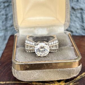 Cubic Zirconia Cocktail Ring in Sterling Silver Size 8